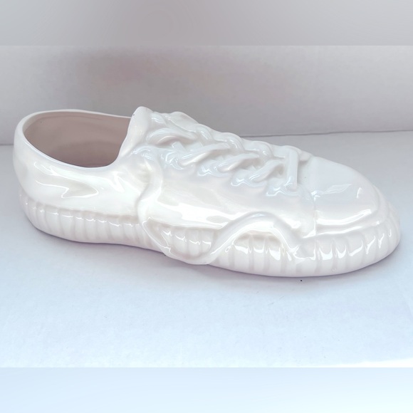 Vintage Fitz and Floyd Ceramic Tennis Sneaker. Planter, Decor. Japan 1977 - Picture 1 of 7